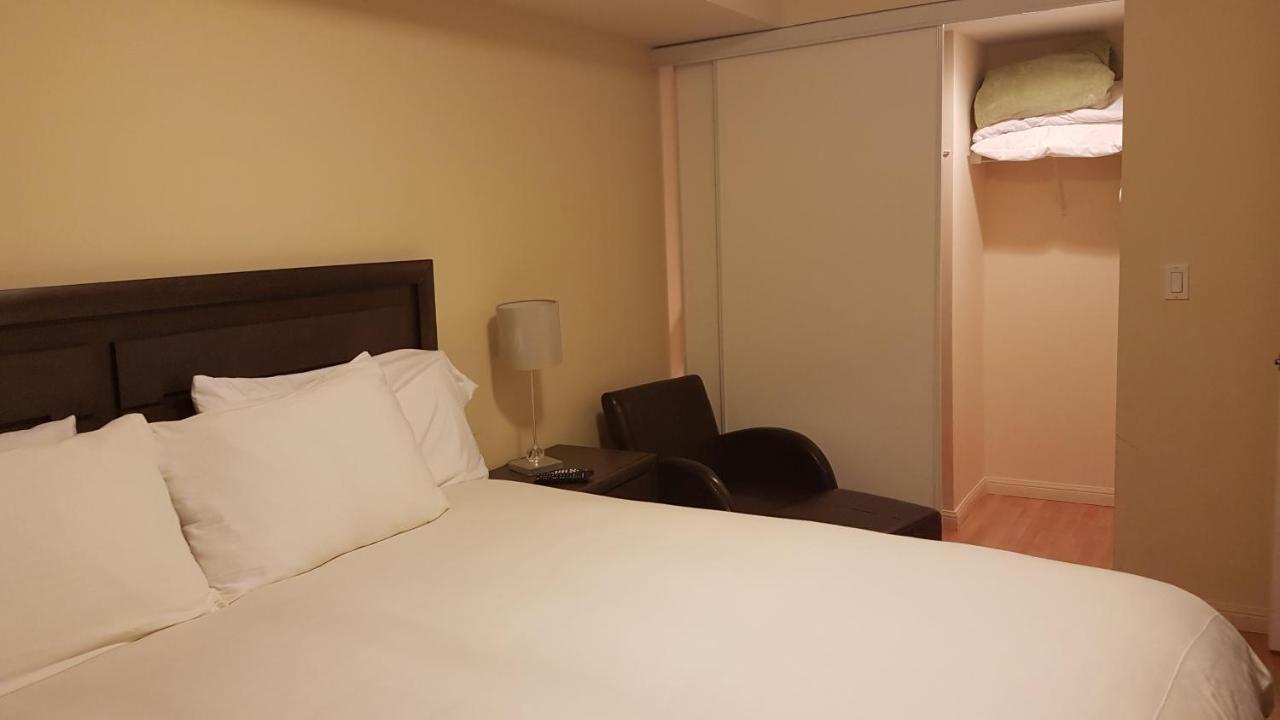 Toronto Luxury Accommodations - University Plaza Ngoại thất bức ảnh